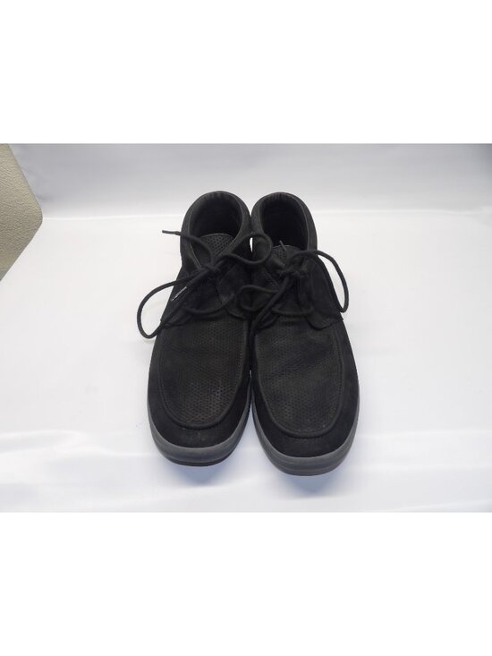 Black UGG Hulman Perf Chukka with a treadlite outsole size 12